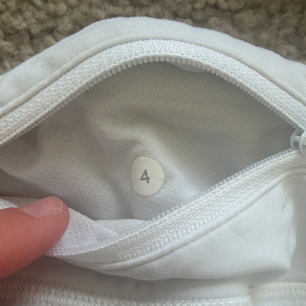 Lululemon Speed Up Short Bundle - Picture 3 of 4